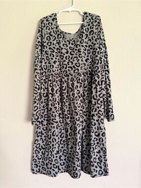 Old Navy Girls Gray Leopard Print Long Sleeve Dress